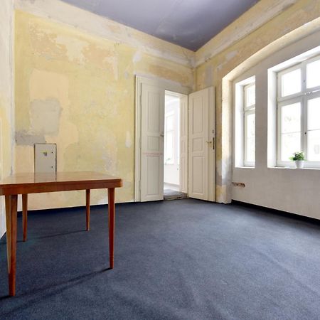 Apartman S Balkonom Тренчин Екстер'єр фото