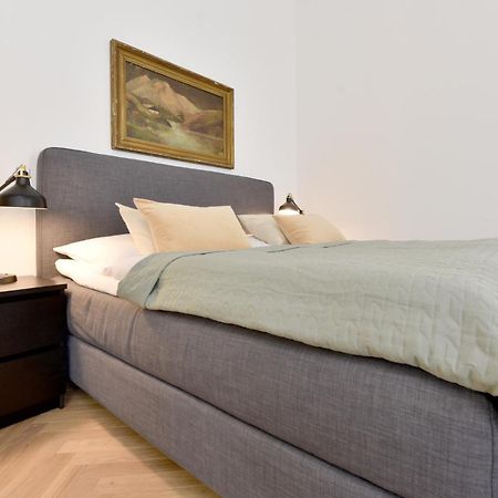 Apartman S Balkonom Тренчин Екстер'єр фото