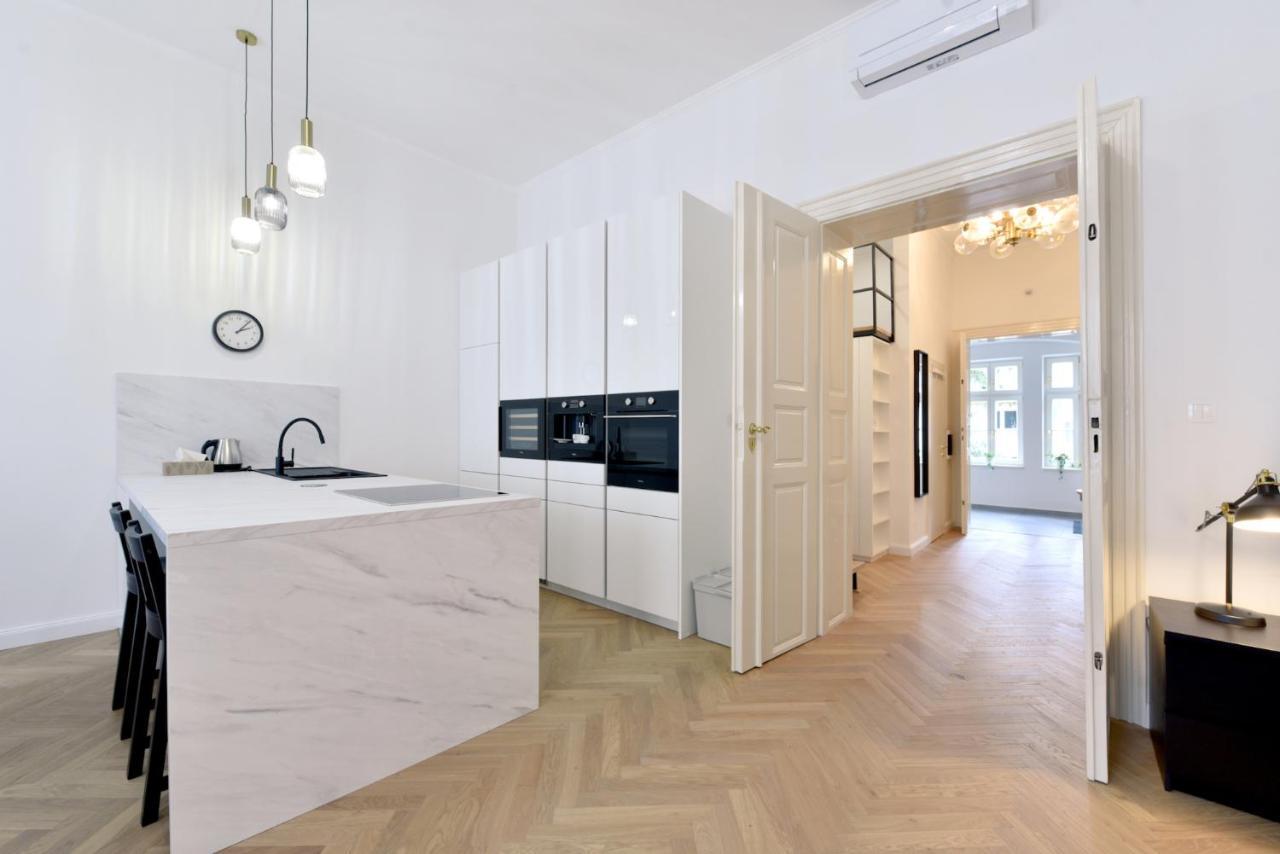 Apartman S Balkonom Тренчин Екстер'єр фото