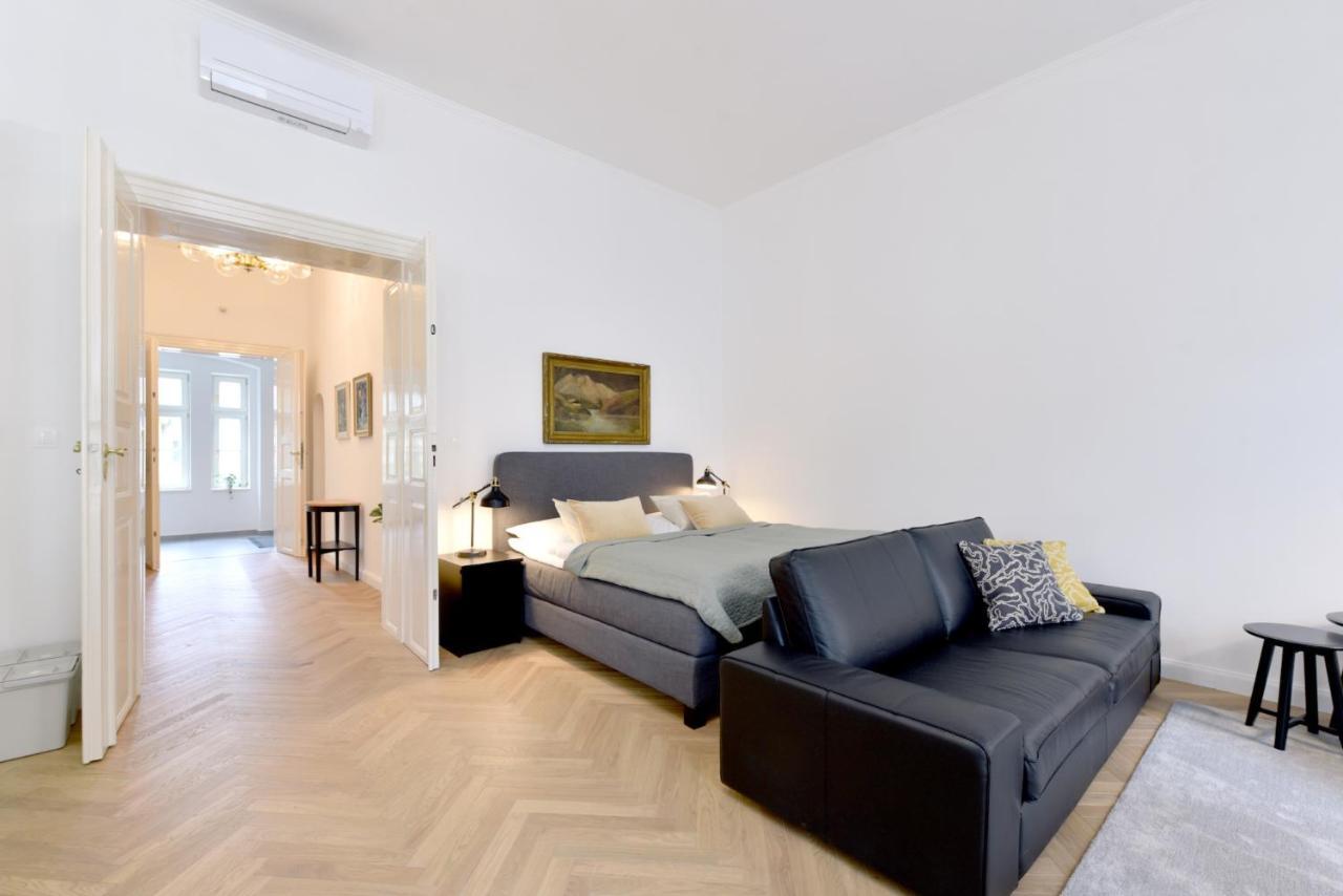 Apartman S Balkonom Тренчин Екстер'єр фото